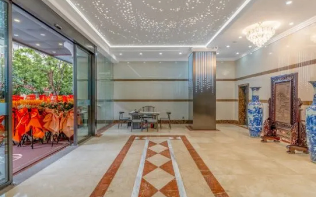 Yun Ding Zhi Shang Boutique Hotel (Kunming North Railway Station wanhong Night Market Branch) – Hotel Rooms – Kunming