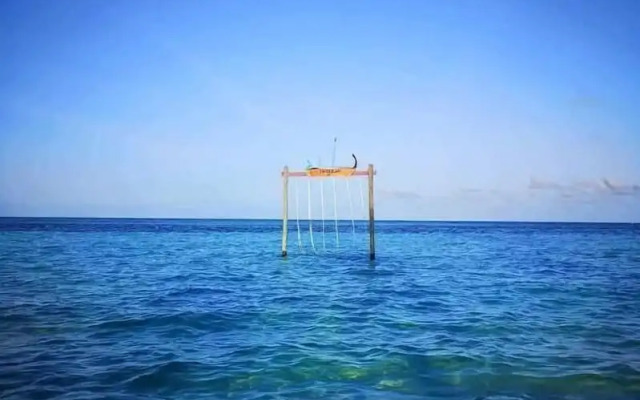 String Wave Maldives