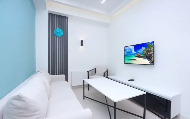 Stay inn on Amiryan 26/4