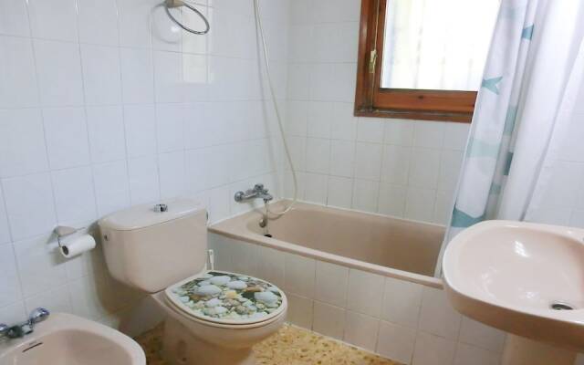 104666 - Villa in Lloret de Mar