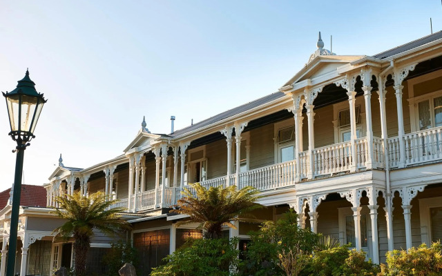 Prince's Gate Hotel