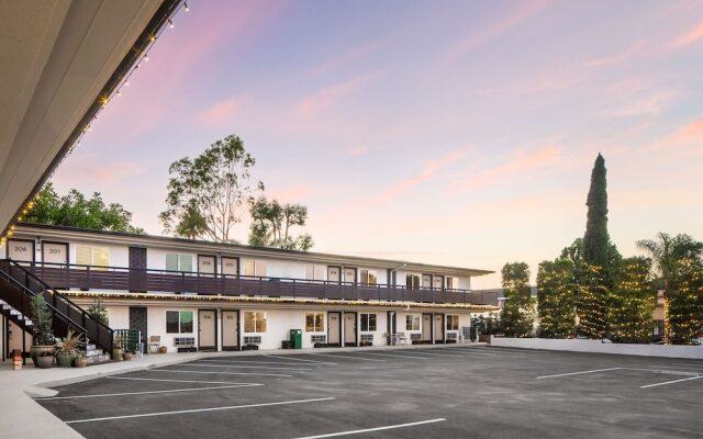 California Inn