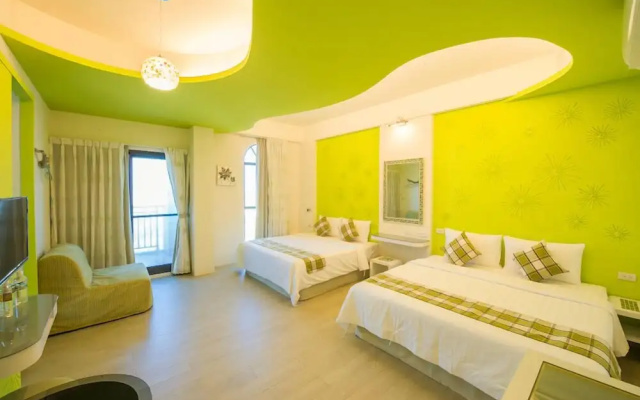 Sapphire Inn