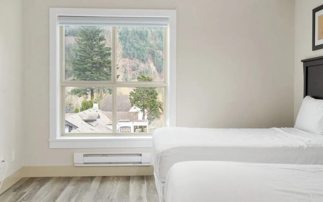 Breathtaking Bliss 2BR Penthouse