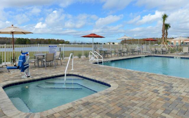 Holiday Inn Express & Suites Trinity