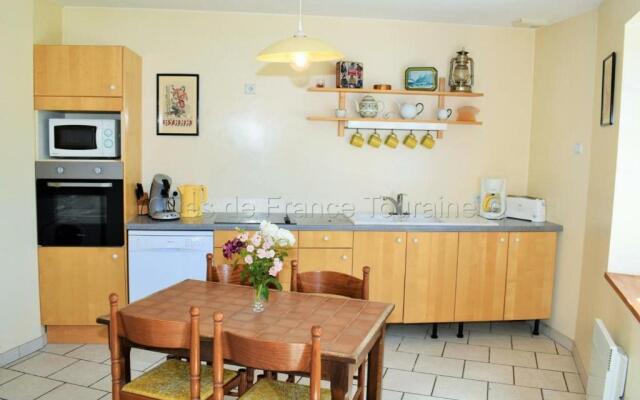 Gite Crissay Sur Manse, 3 Pieces, 4 Personnes Fr 1 381 327