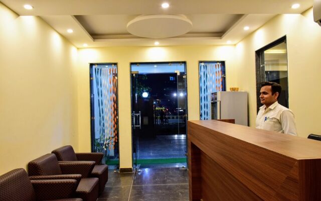 When In Gurgaon - Service Apartments, Opp Artemis Hospital