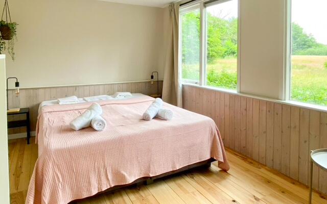 Idyllic House With 360 View of Nature