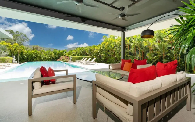 Grand 17m Pool 5BR Villa Mayacol NaiHarn
