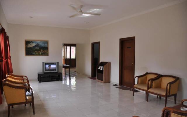 Pandanaran Budget Hotel