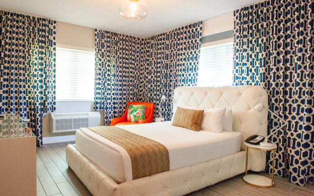 Oceanside Hotel and Suites