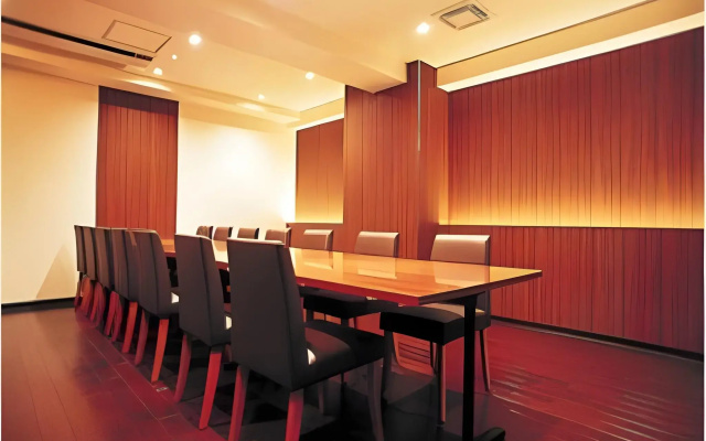 Hirakata Sun Plaza Hotel