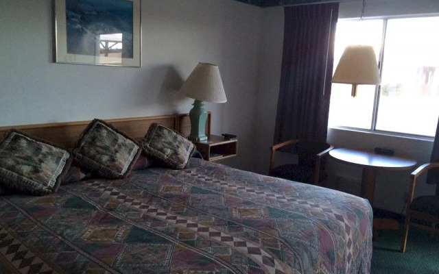 Captain John's Motel