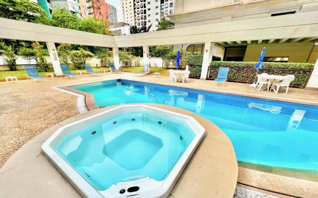 Hotel com piscina e academia na Gomes de Carvalho