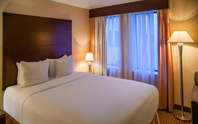 iHOTEL & Conference Center Red Deer