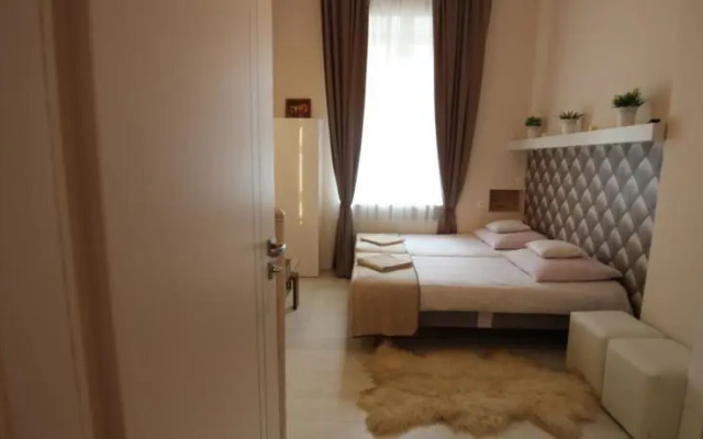 Rainbow Apartments 2