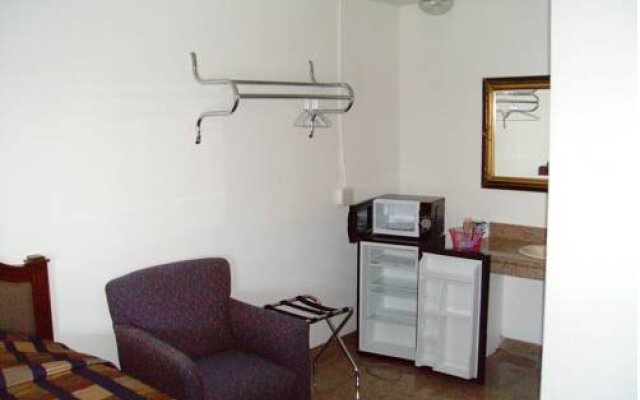 Gables Motel