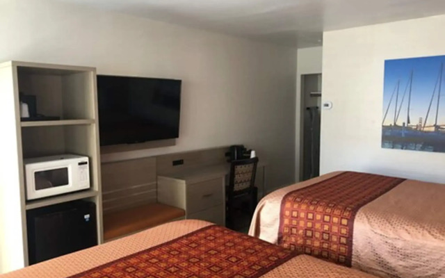 Presidio Parkway Inn