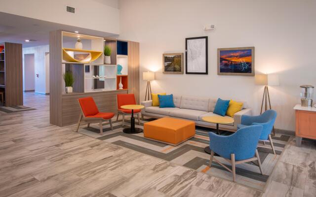 Holiday Inn Pensacola - University Area by IHG