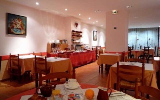 Nouvel Hotel