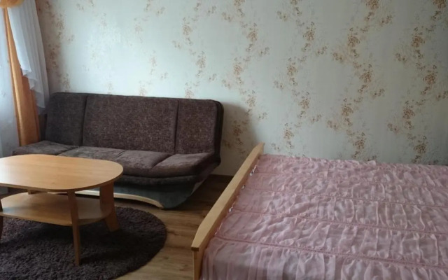 Апартамент в центре города, Stacijas 111