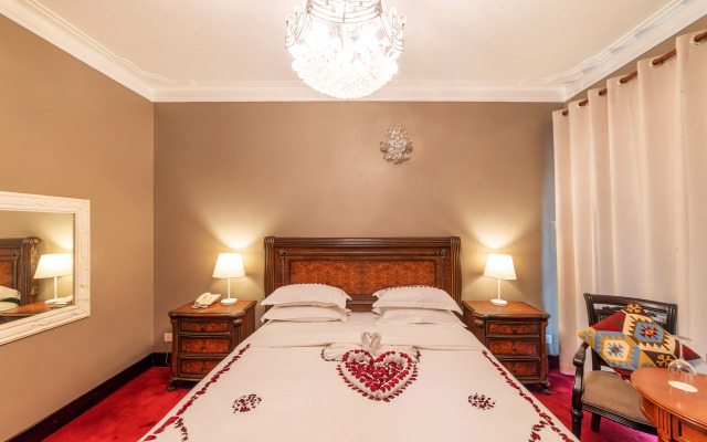 A'lure Hotel & Residences