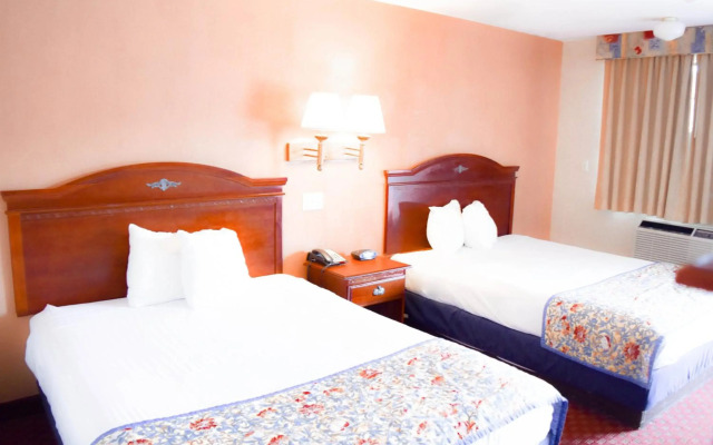 Knights Inn North Attleboro