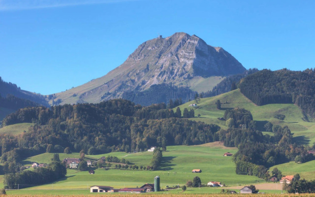 Hôtel Rallye & Entrées aux Bains de la Gruyère
