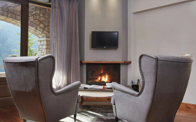 Nefeles Mainalon Luxury Residences & Lounge