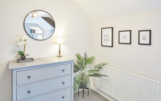 Host Stay 19 West End