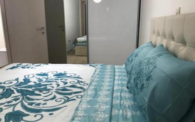 Lux Apartman Centar Budva