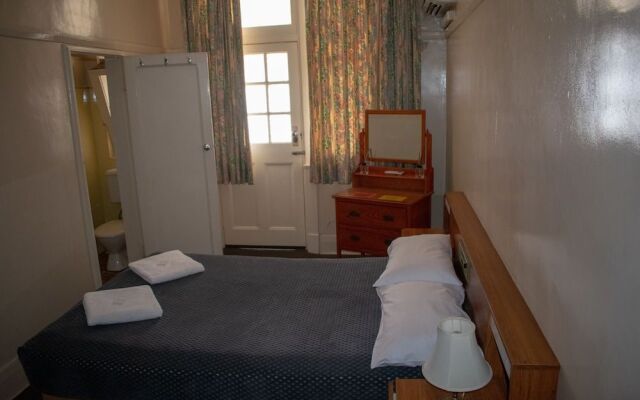 Castlereagh Hotel