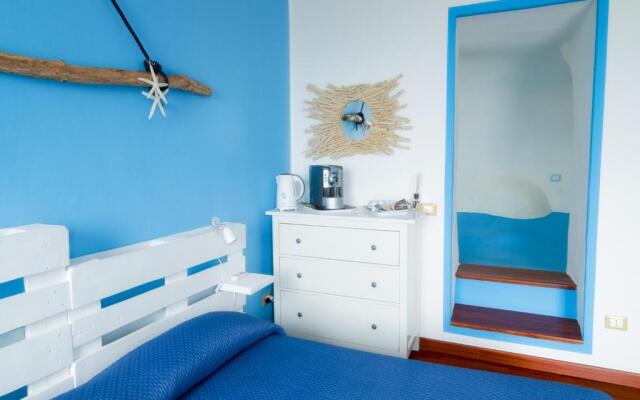 Clelia Case Vista Mare