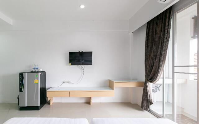 Ruan Plaisoi Apartment by ZUZU