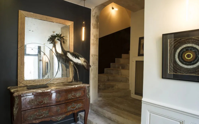 Chez Laurence Du Tilly