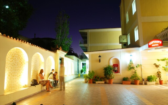 Captains Hotel