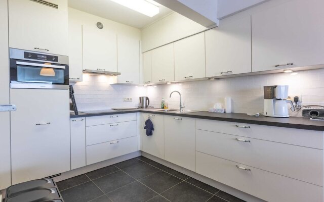 Apartment on the 9th Floor for Family