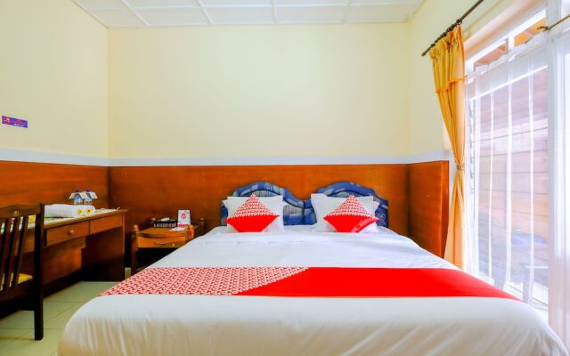 OYO 1442 Hotel Kertayoga