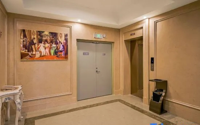 Vienna Hotel (Zhangzhou Xingguo General Park Branch)
