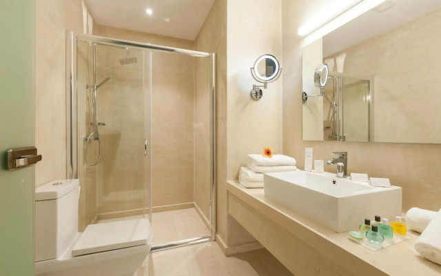 Zephyros Hotel