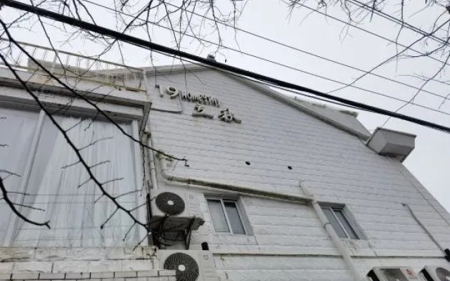 Shanghai 19HomeStay Liqiu Homestay