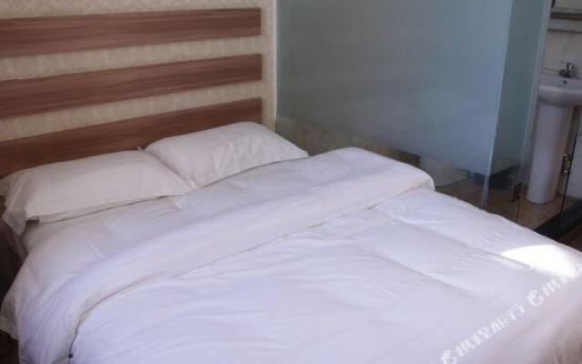 Licheng Sunshina Business Hotel