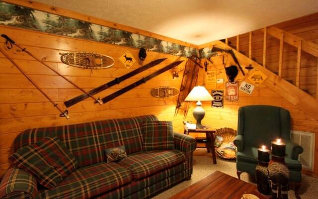 Woodhaven 1741 - Two Bedroom Cabin