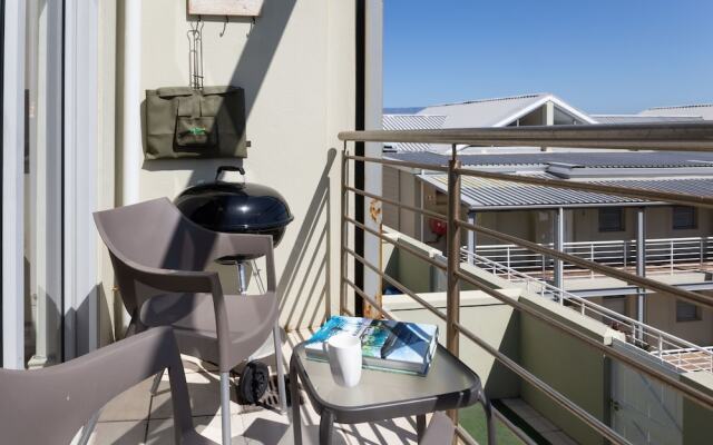 Seaside Village E21 by CTHA