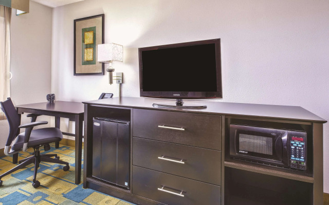 La Quinta Inn by Wyndham Toledo Perrysburg