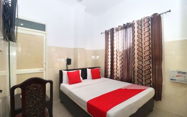 OYO 19318 Jn Residency