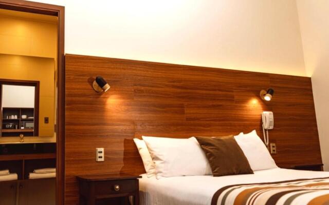 San Juan Suites