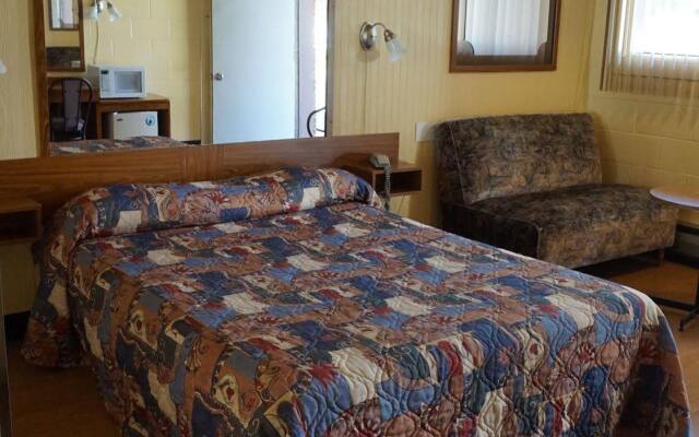 Motel R-100
