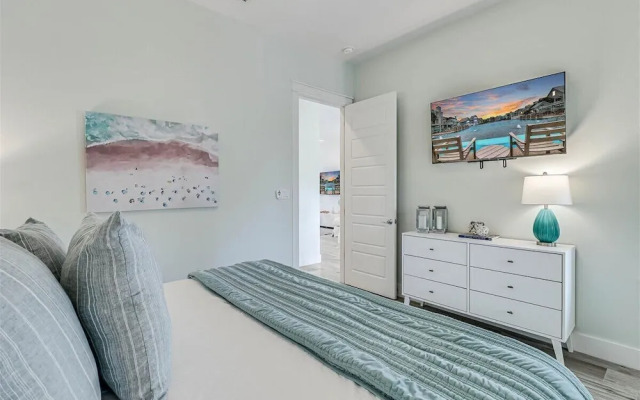 Ships and Giggles 276 HI