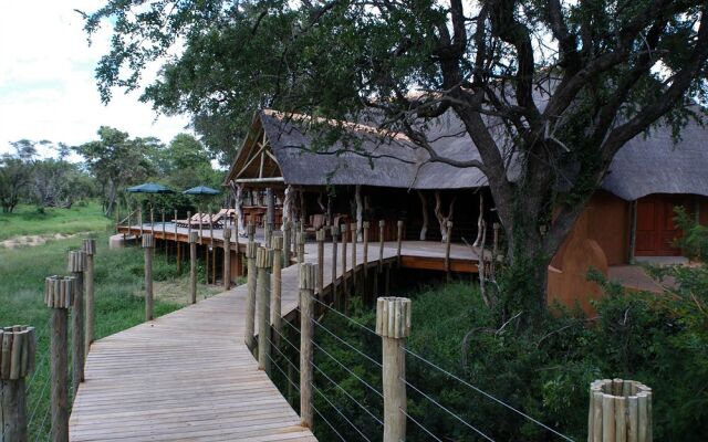 Royal Legend Safari Lodge
